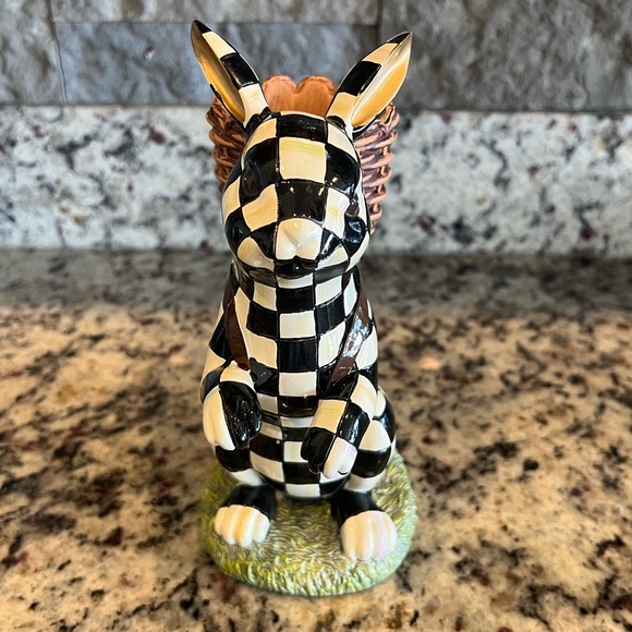 Mackenzie-Childs Black And White Courtly Check BUNNY WITH BACKPACK. RARE! - Picture 5 of 15